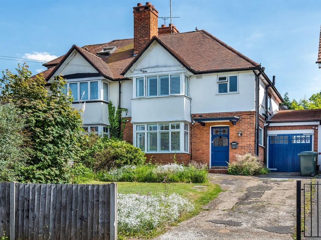 3 bed semidetached house for sale in Boston Avenue, Reading RG1, £