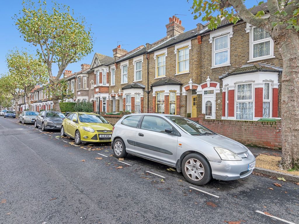 3 bed terraced house for sale in Mitcham Road, East Ham, London E6 Zoopla