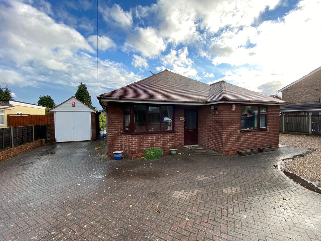 3 bed detached bungalow for sale in Bermuda Road, Nuneaton CV10 Zoopla