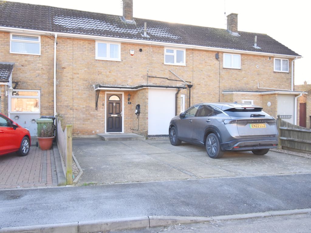 2 bed terraced house for sale in Matching Green, Basildon, Essex SS14