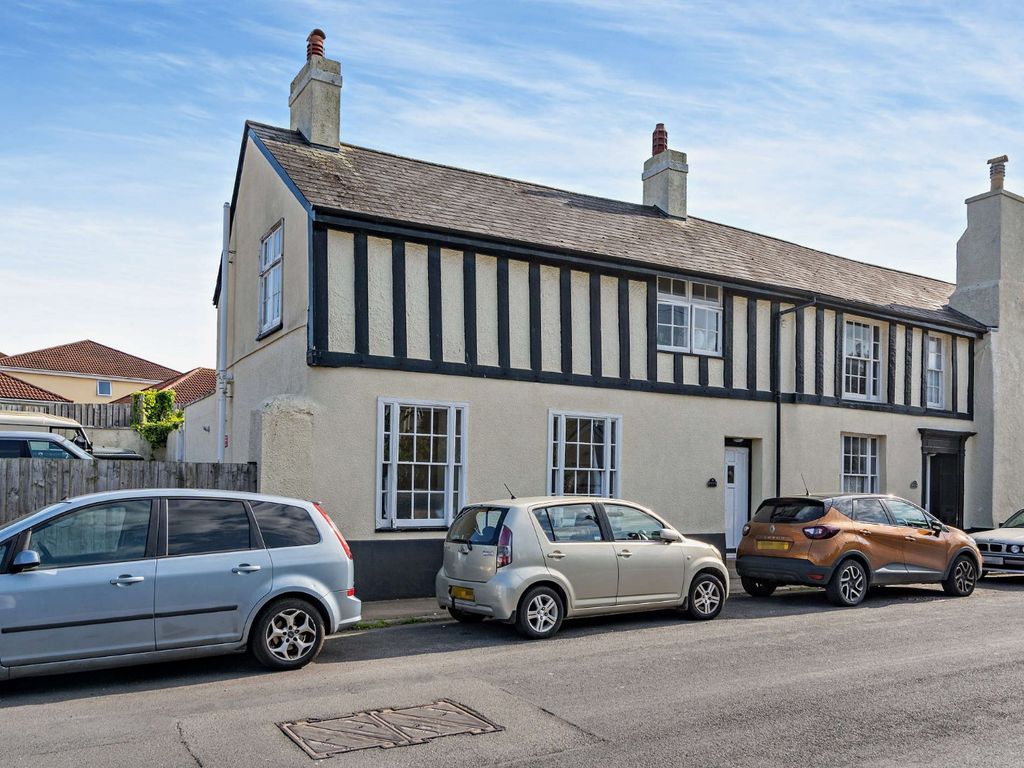 3 bed end terrace house for sale in Lower Polsham Road, Paignton, Devon