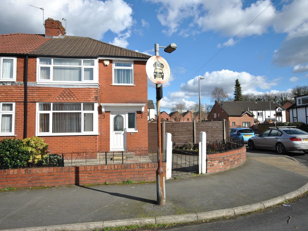 3 bed semidetached house for sale in Blandford Road, Eccles Manchester