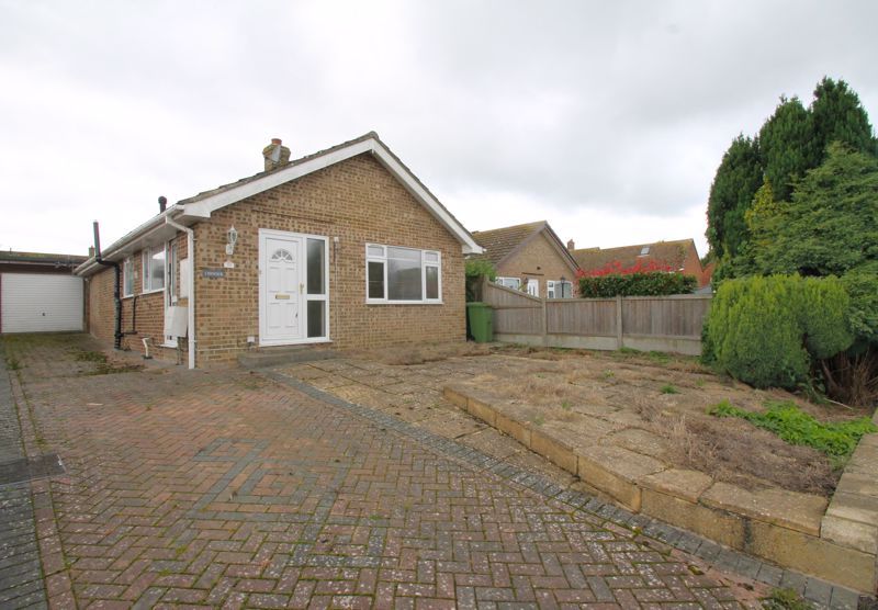 2 bed detached bungalow for sale in Fernfield, Hawkinge, Folkestone CT18, £275,000 Zoopla