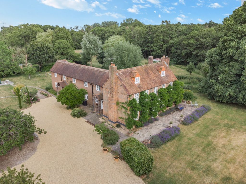 7 bed detached house for sale in Maidenhatch, Pangbourne, Reading