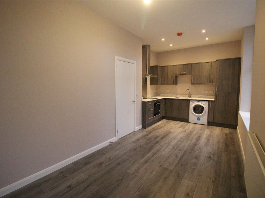 1 bed flat to rent in Northgate, Darlington DL1, £525 pcm Zoopla