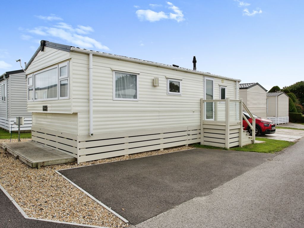 2 bed mobile/park home for sale in Solent Breezes, Chilling Lane