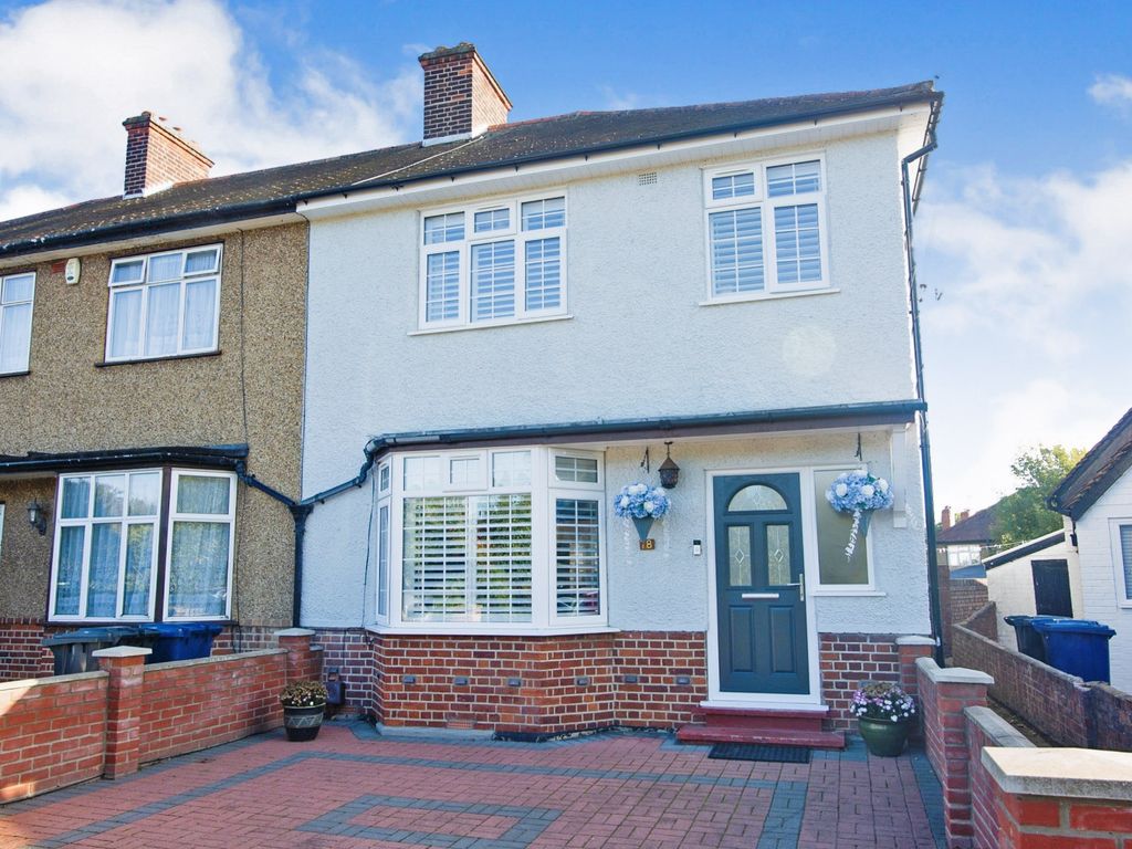 3 bed end terrace house for sale in Windmill Lane, Greenford UB6 Zoopla