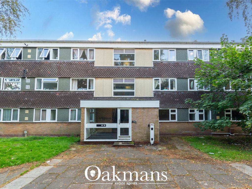 2 bed flat to rent in Daventry Grove, Quinton, Birmingham B32, £875 pcm