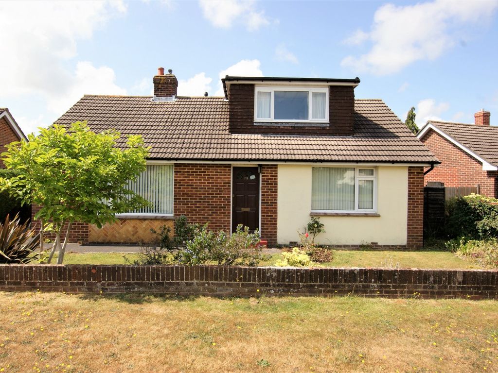 4 bed bungalow for sale in Highfield Road, Corfe Mullen, Wimborne