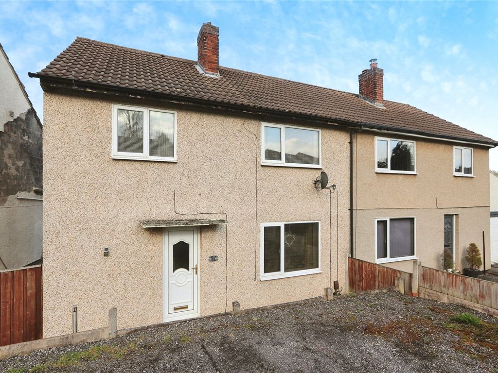 3 bed semidetached house for sale in Devon Drive, Brimington