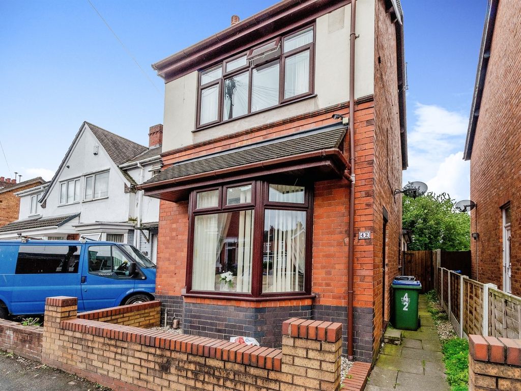 2 bed detached house for sale in Corporation Street, Wednesbury WS10, £