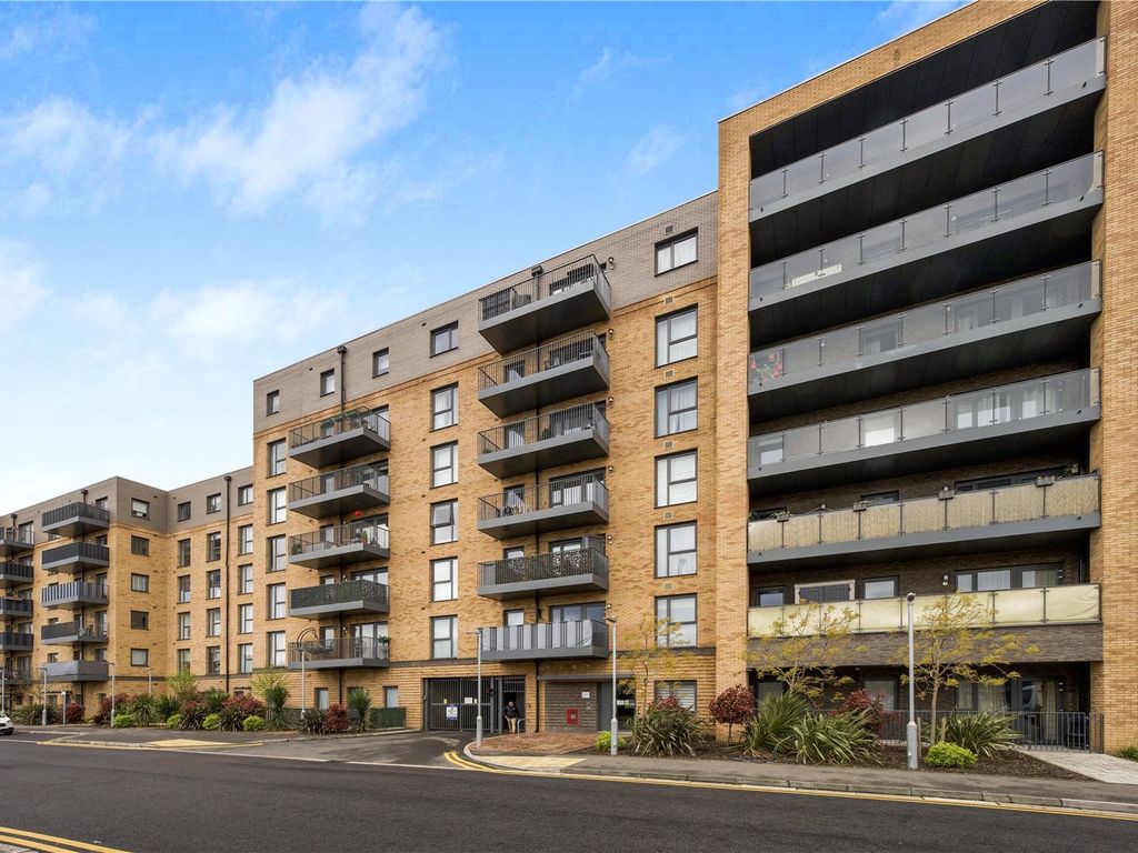 2 bed flat for sale in Grafham House, 11 St. Johns Road, New Malden KT3