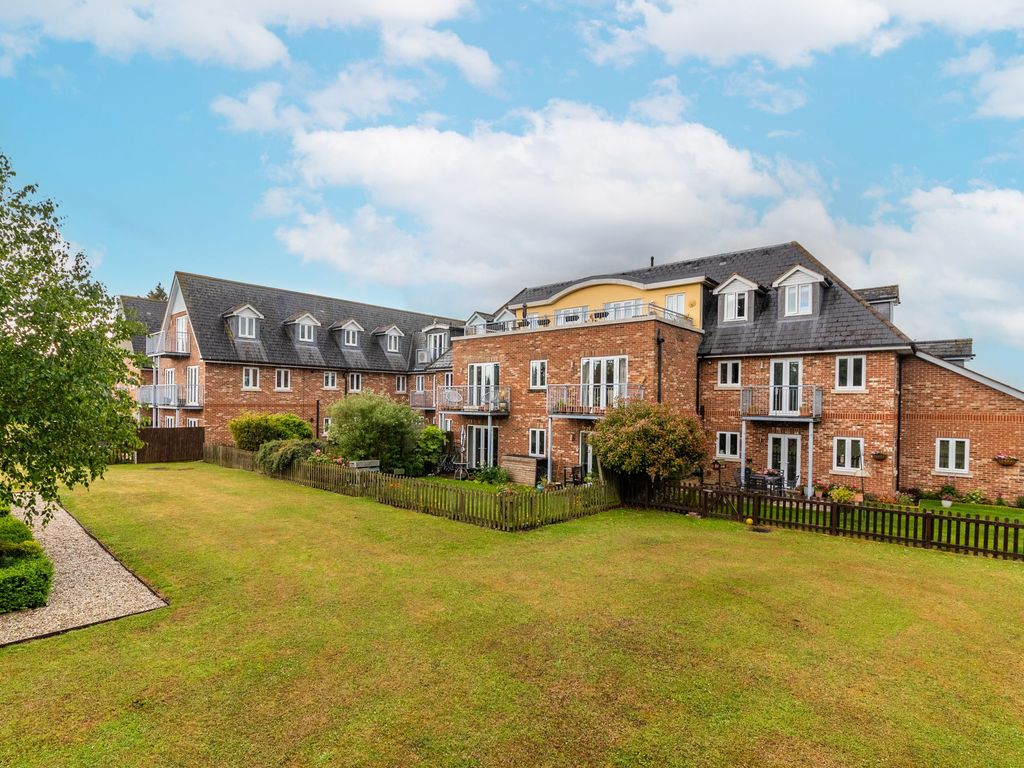 2 bed flat for sale in Woodland Grange, Hay Street, Steeple Morden SG8 Zoopla