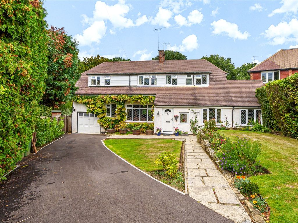 4 bed detached house for sale in Claremont Avenue, Esher KT10, £1,500,000 Zoopla