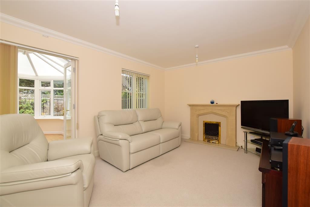 3 bed detached house for sale in Bridges Close, Horley, Surrey RH6 Zoopla