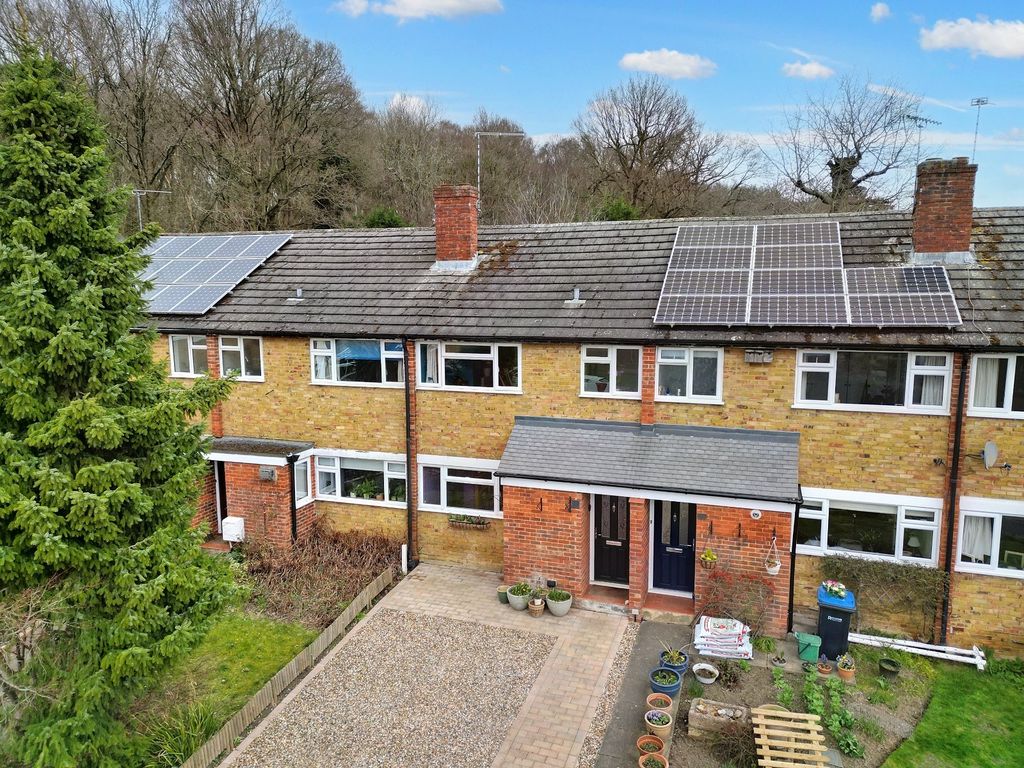 3 bed terraced house for sale in Crofton Close, Ottershaw, Surrey KT16 Zoopla