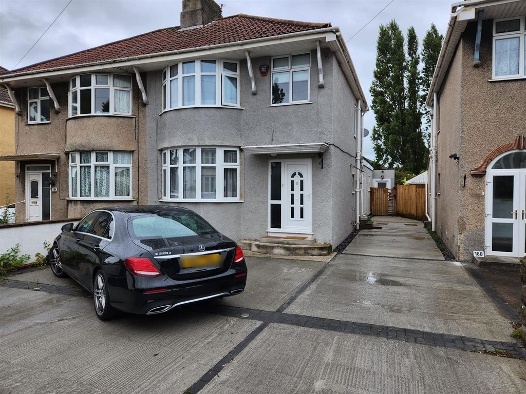 4 bed semidetached house for sale in Locking Road, WestonSuperMare