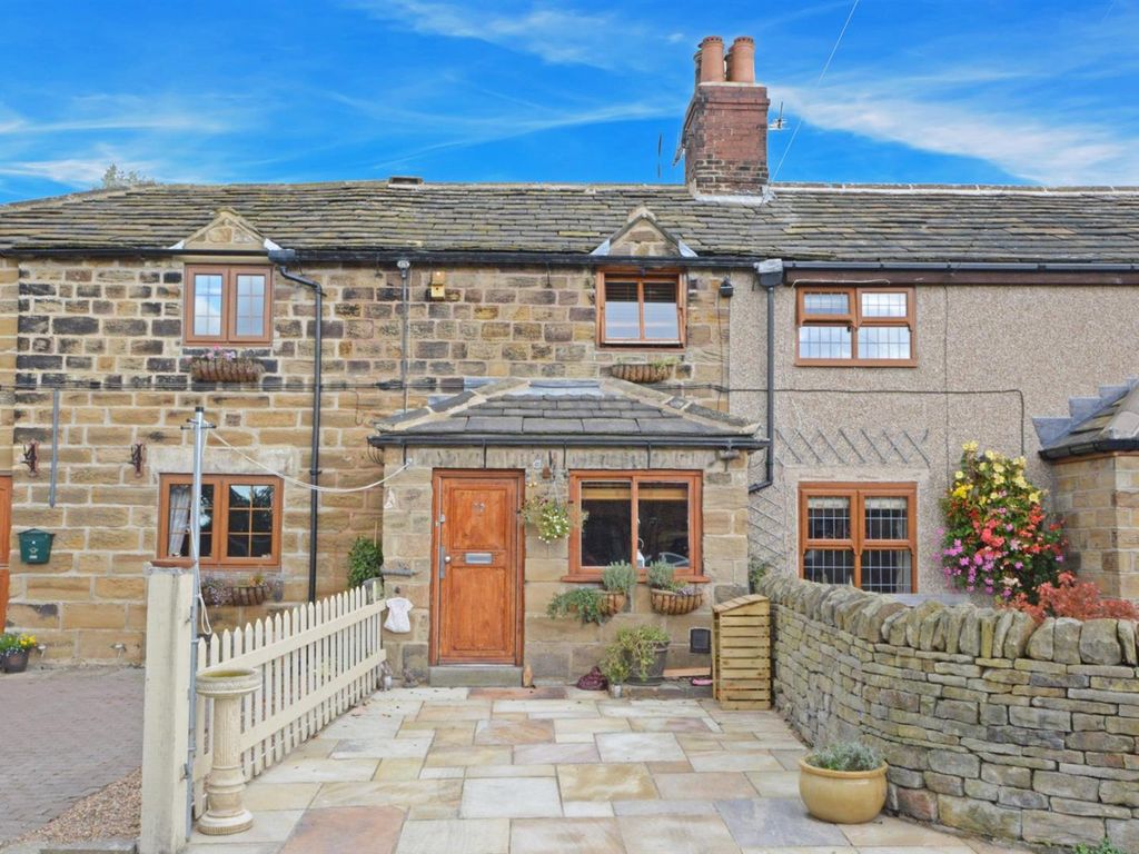 2 bed cottage for sale in The Green, Sharlston Common, Wakefield WF4, £