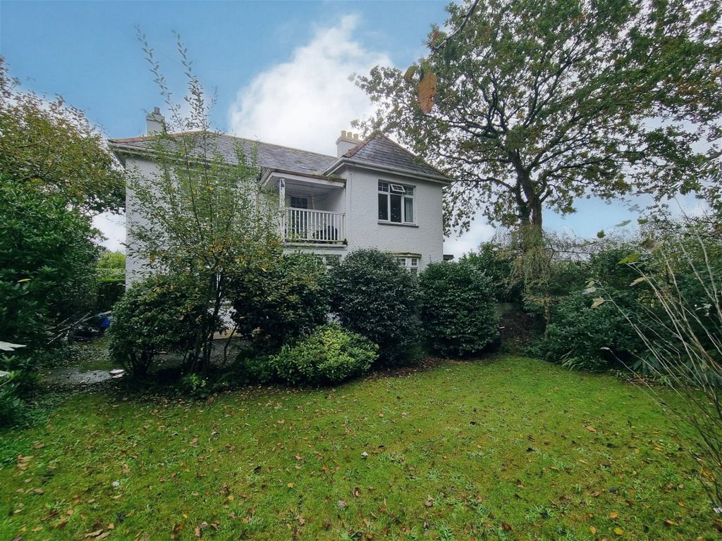 4 bed detached house for sale in Westheath Avenue, Bodmin PL31, £