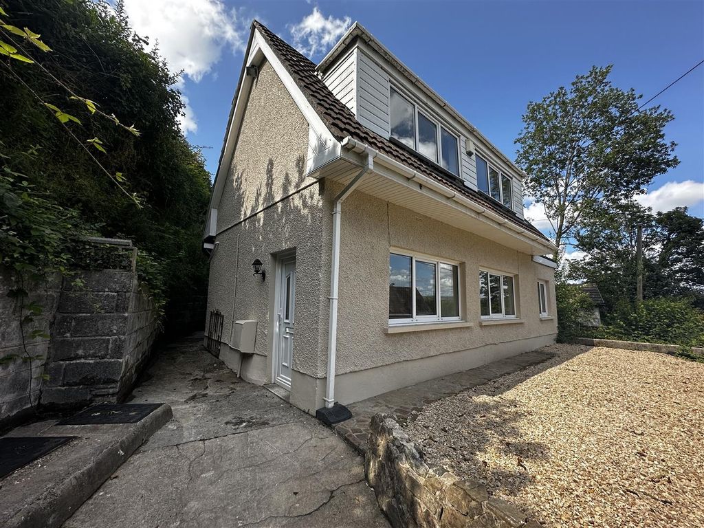 3 bed detached bungalow for sale in Yr Allt, Llangennech, Llanelli SA14