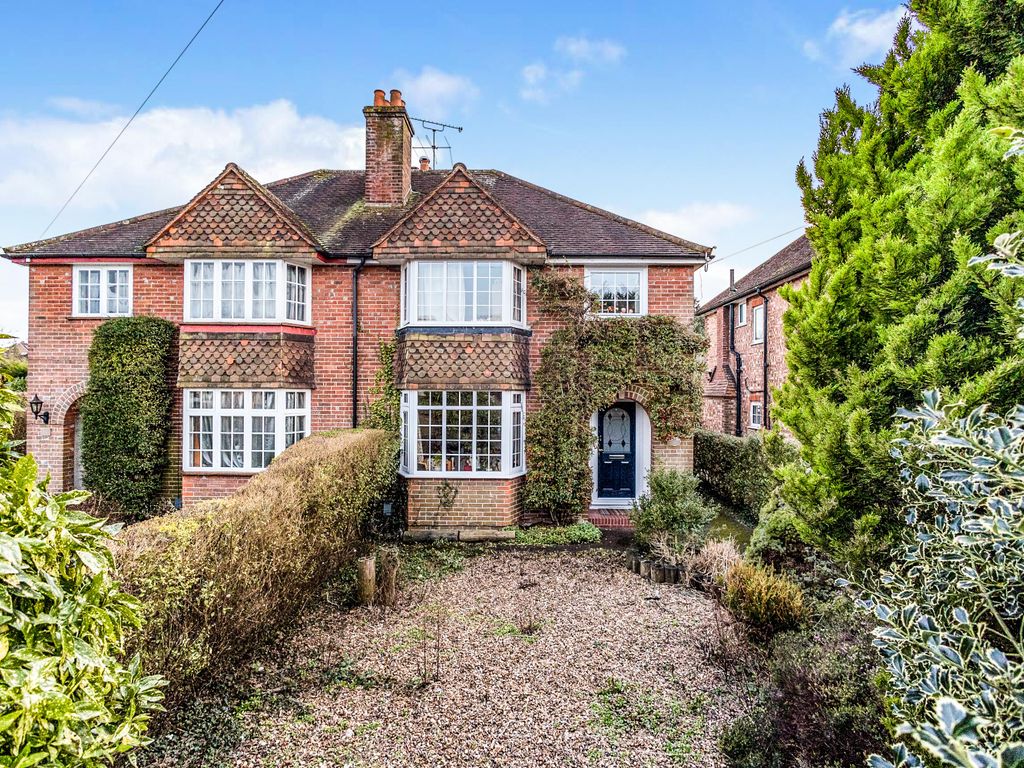 3 bed semidetached house for sale in Old Palace Road, Guildford GU2