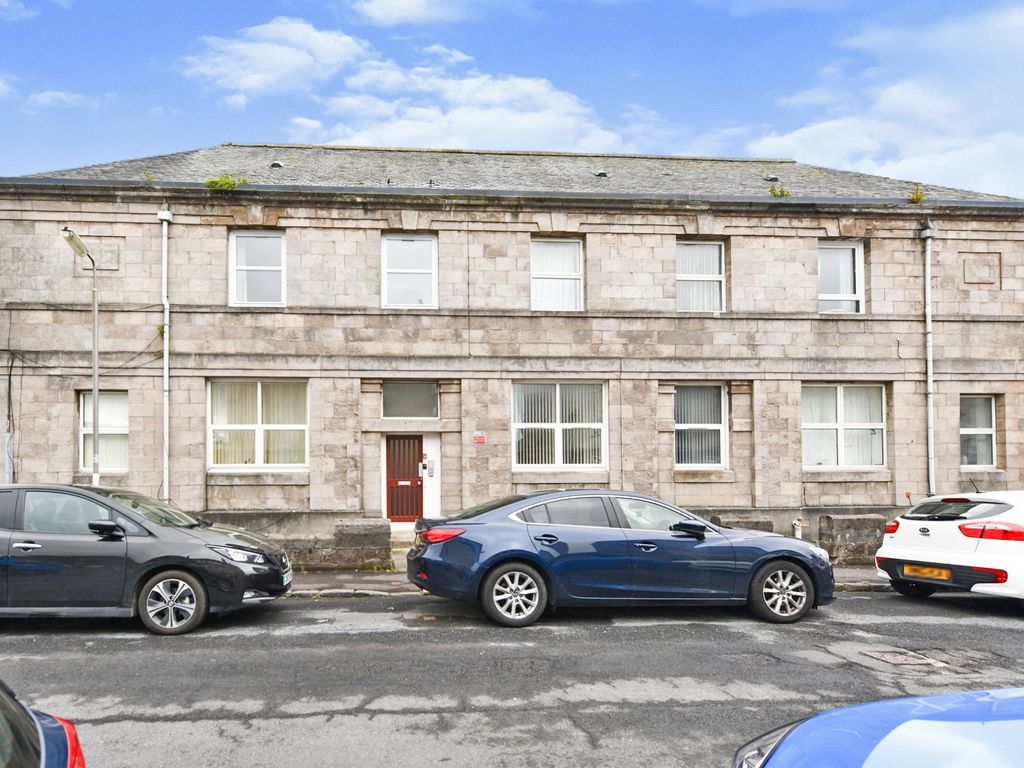 Morton Place, Kilmarnock KA1