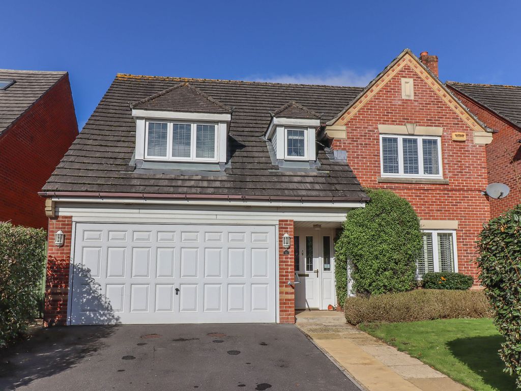 4 bed detached house for sale in St Swithin Way, Andover, Hampshire