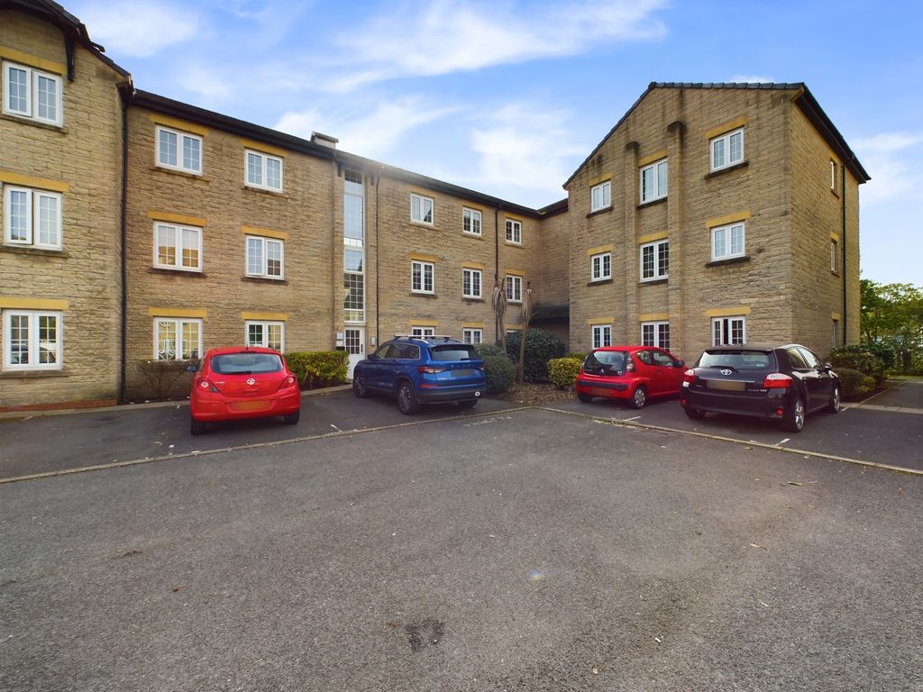 2 bed flat for sale in Langwood Court, Haslingden, Rossendale BB4, £