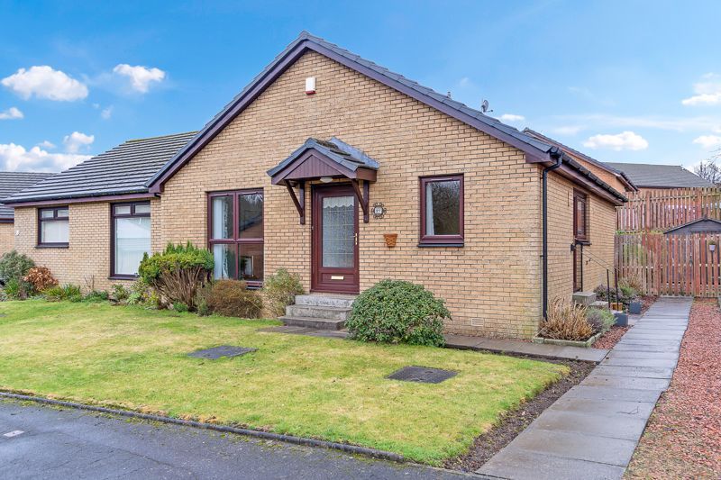 3 bed semidetached bungalow for sale in 27 Speyburn Place, Lawthorn