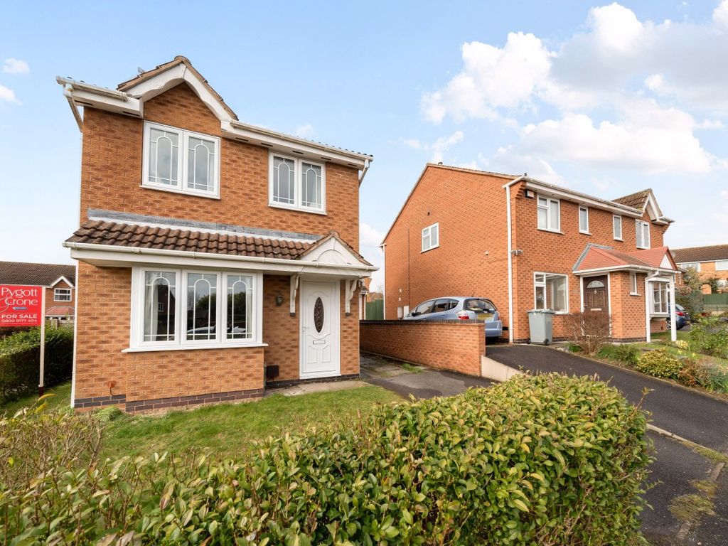 3 bed detached house for sale in Chiltern Close, Gonerby Hill Foot NG31