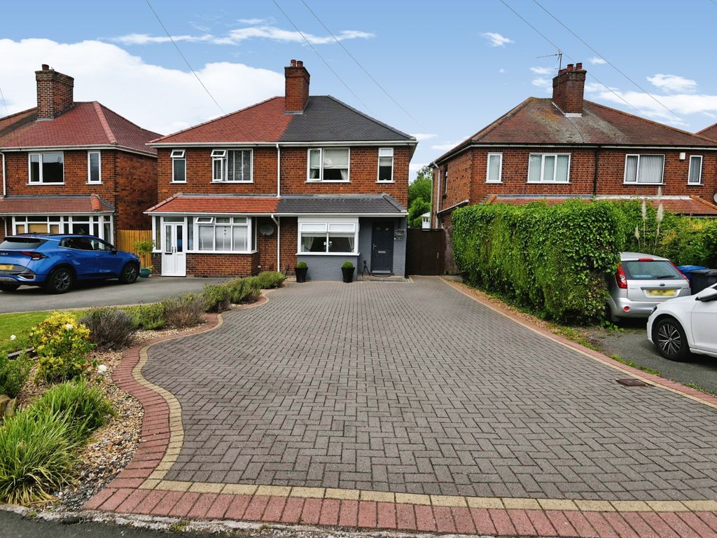 2 bed semidetached house for sale in Tamworth Road, Amington, Tamworth, Staffordshire B77 Zoopla