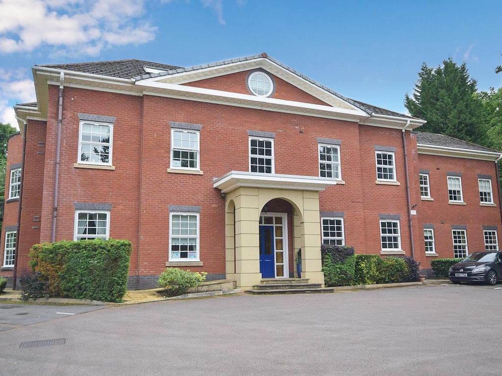 2 bed flat for sale in Brookfield House, Wilmslow Road, Cheadle SK8