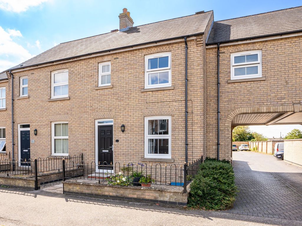 4 bed terraced house for sale in Fernlea Close, Cambridge CB1, £475,000 Zoopla