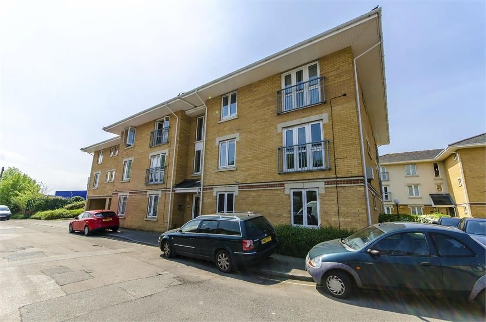 1 bed flat to rent in Hawkeswood Road, Bitterne Manor, Southampton SO18