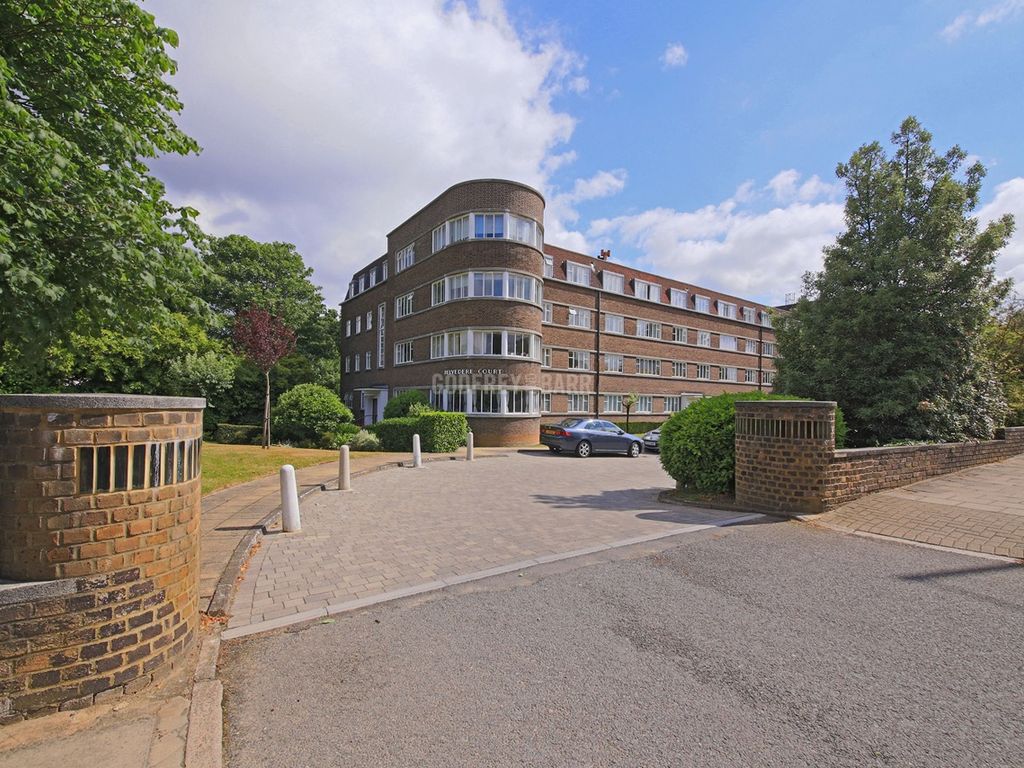 2 bed flat for sale in Lyttelton Road, London N2, £650,000 Zoopla