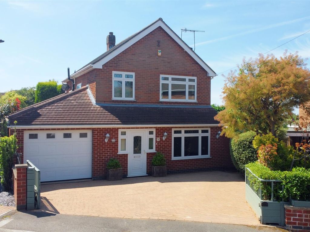4 bed detached house for sale in Mowbray Rise, Arnold, Nottingham NG5