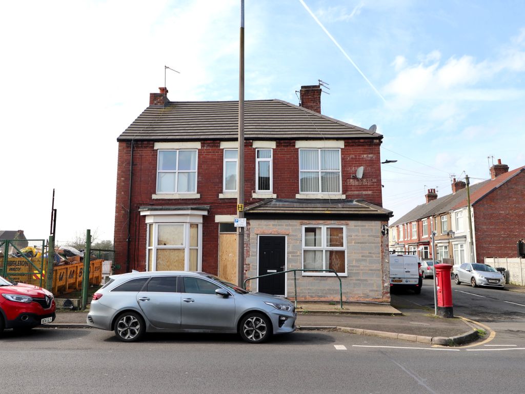 3 bed semidetached house for sale in Askern Road, Bentley, Doncaster