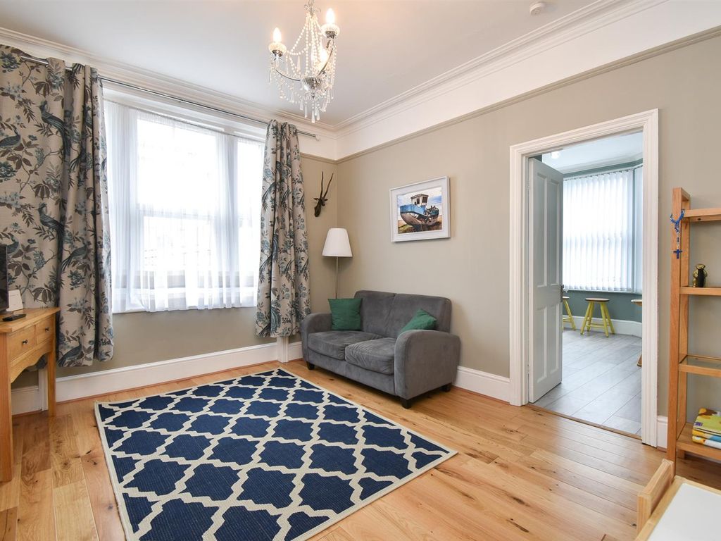 2 bed flat for sale in Priory Road, Hastings TN34, £220,000 Zoopla