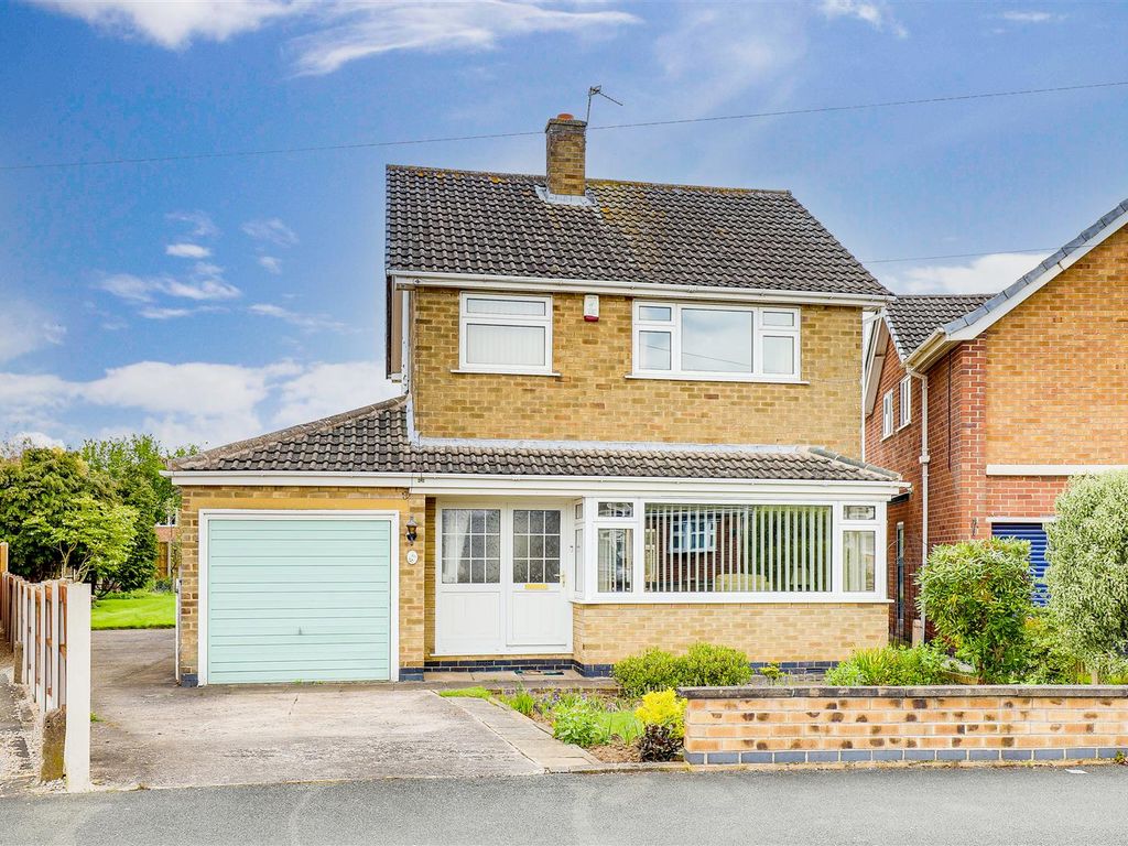 3 bed detached house for sale in Kingsley Crescent, Long Eaton