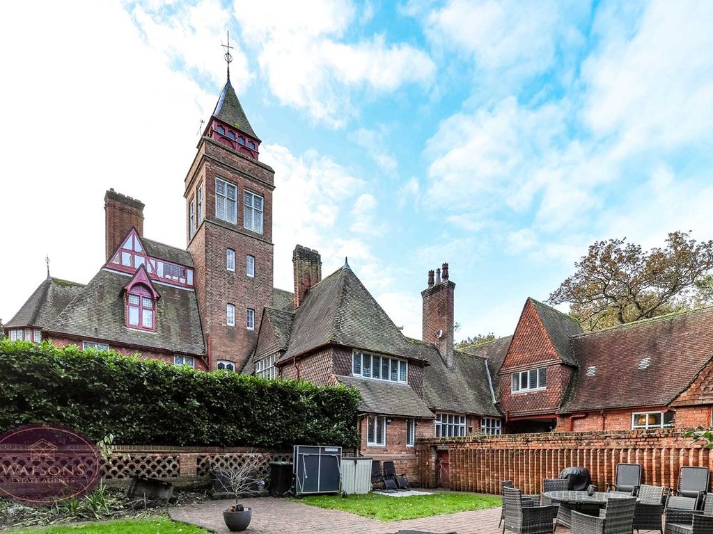 3 bed linkdetached house for sale in Nottingham NG16, £