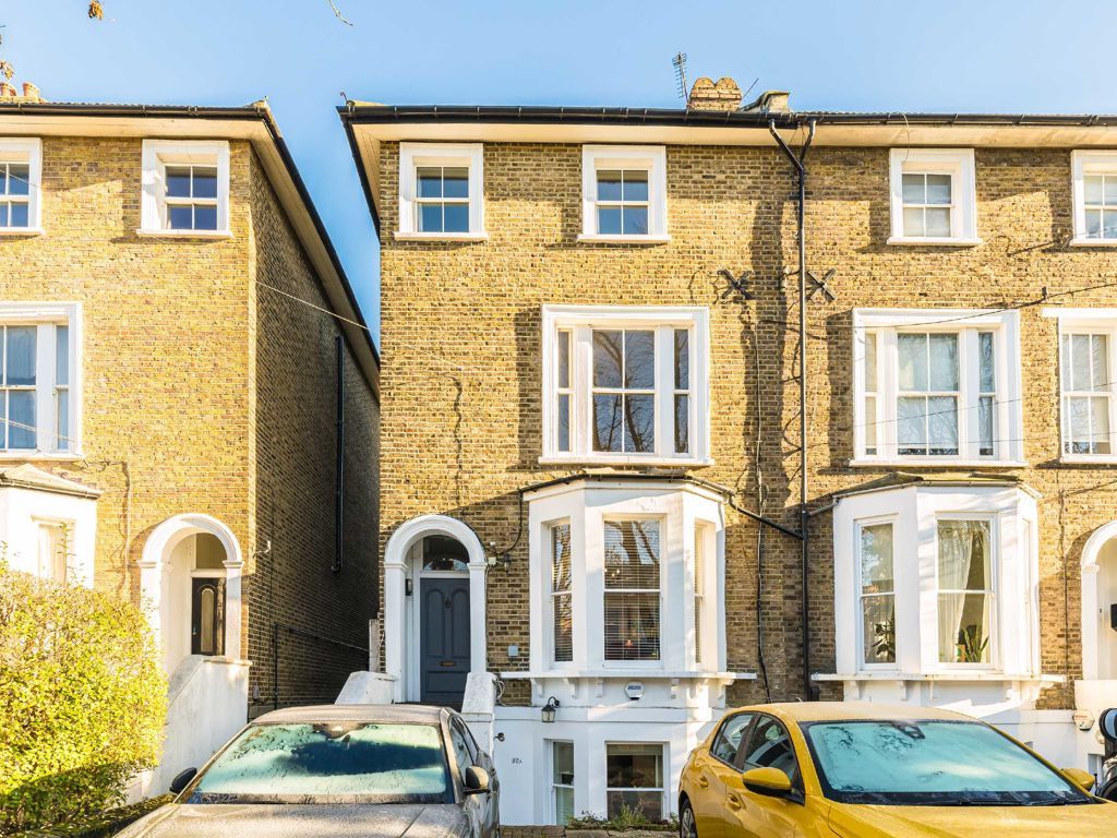 2 bed flat for sale in Queens Road, Twickenham TW1, £495,000 Zoopla