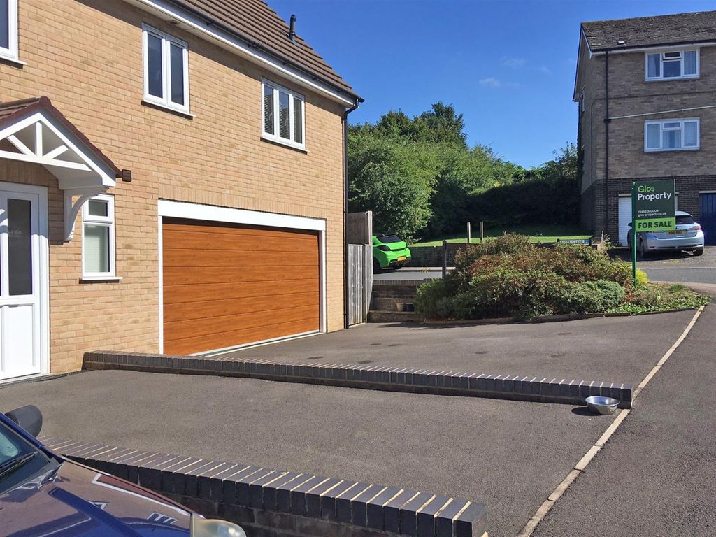 4 bed detached house for sale in Springfields, Cam, Dursley GL11 Zoopla