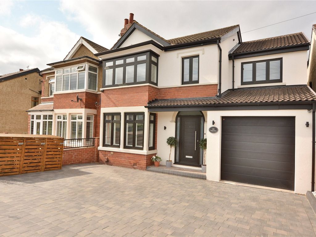 4 bed semidetached house for sale in Temple Gate, Leeds, West