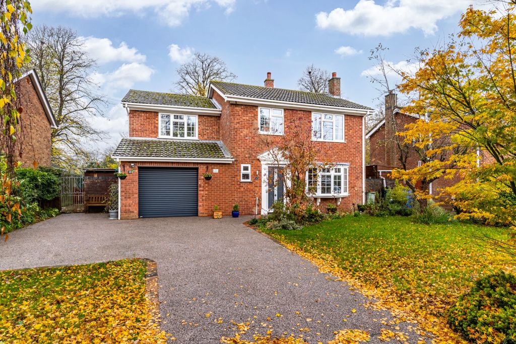 5 bed detached house for sale in St. Guthlac Way, Fishtoft, Boston