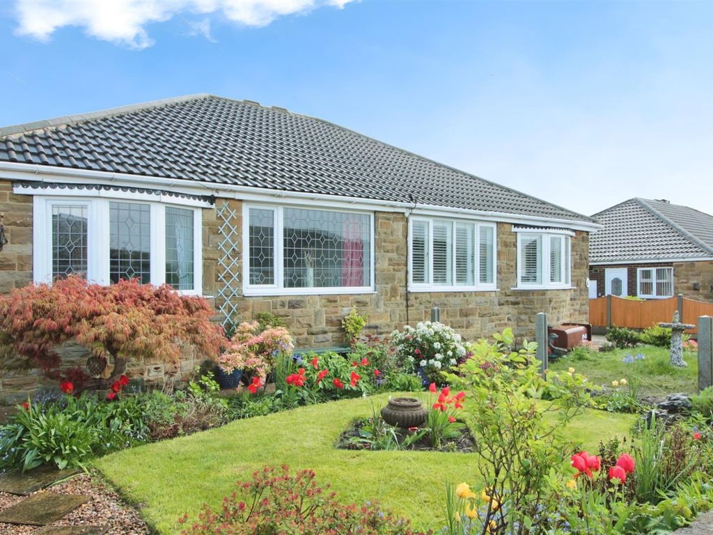 2 bed semidetached bungalow for sale in Rogers Court, Stanley