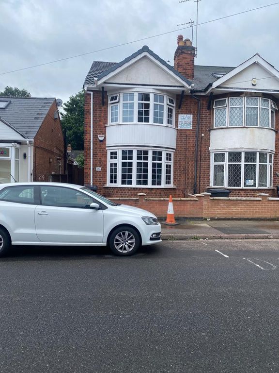 3 bed semidetached house for sale in Nansen Road, Leicester LE5, £