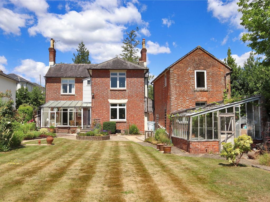 3 bed detached house for sale in High Street, Cranbrook, Kent TN17 Zoopla