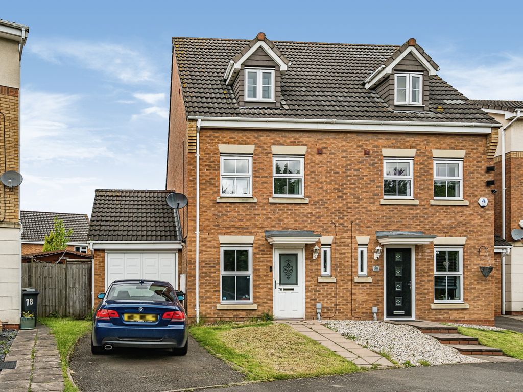 3 bed semidetached house for sale in Racemeadow Crescent, Dudley DY2