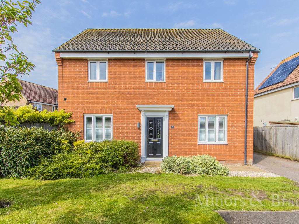 4 bed detached house for sale in Purslane Drive, CaisterOnSea, Great