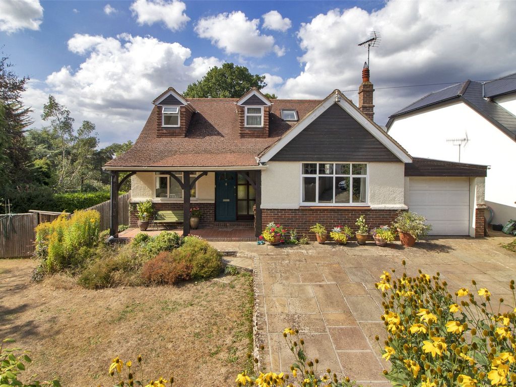4 bed detached house for sale in Oakdene Road, Sevenoaks, Kent TN13
